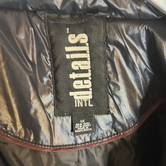 Details quilted Black Winter Jacket - Picture 7 of 7